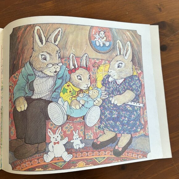 Easter Egg Bunny Storybook Set - Picture 15 of 16